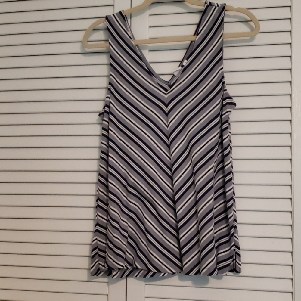 Gap M navy and gray sweater knit tank